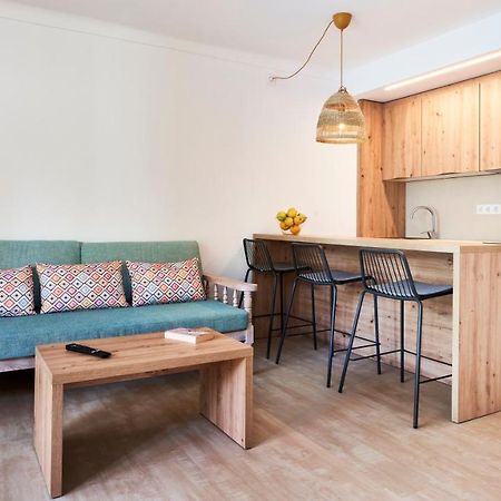 Apartamentos S'Olivera Canyamel  Exteriör bild