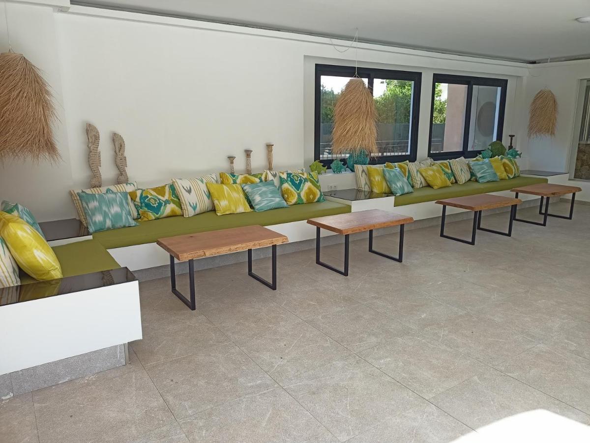 Apartamentos S'Olivera Canyamel  Exteriör bild