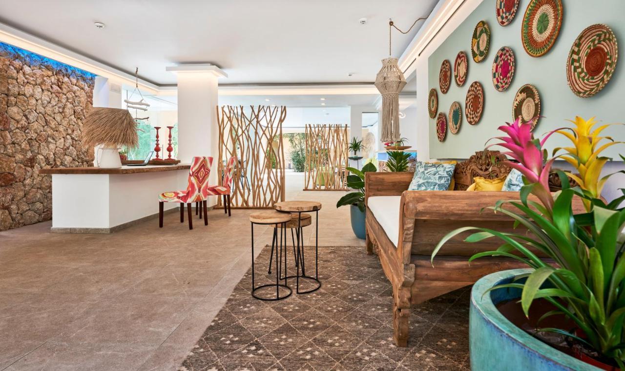 Apartamentos S'Olivera Canyamel  Exteriör bild
