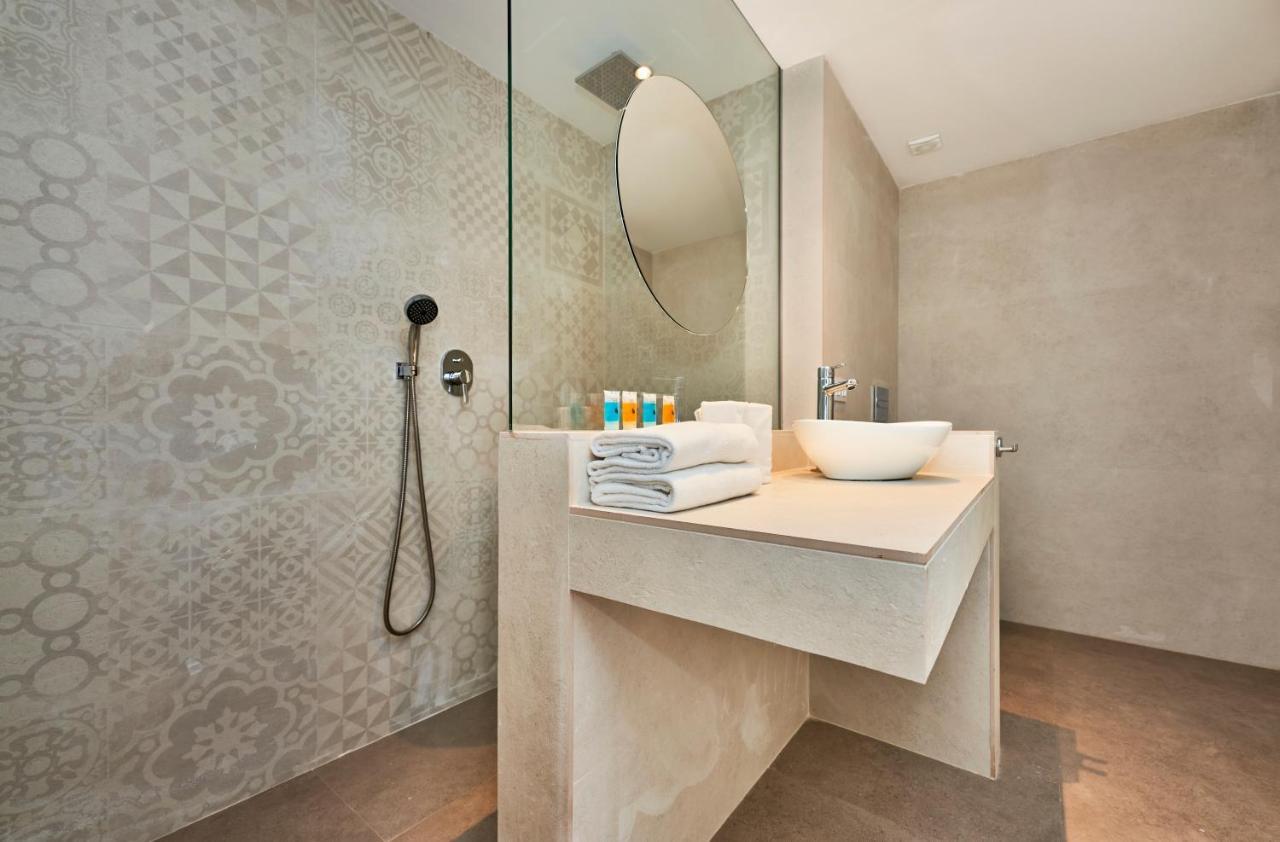 Apartamentos S'Olivera Canyamel  Exteriör bild