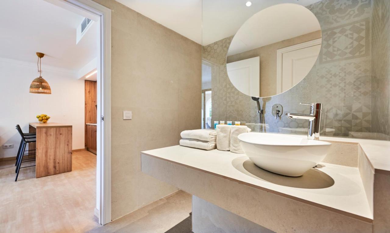 Apartamentos S'Olivera Canyamel  Exteriör bild