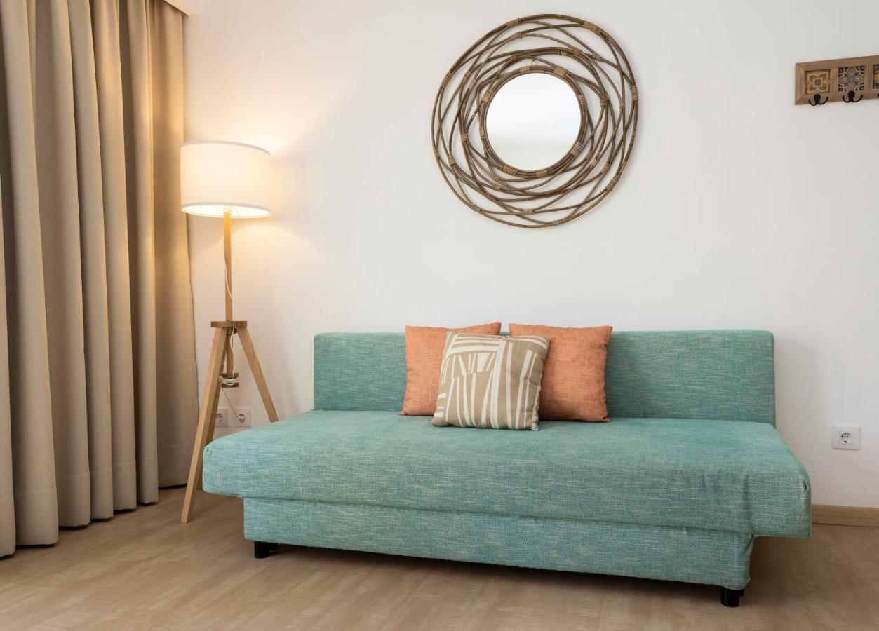 Apartamentos S'Olivera Canyamel  Exteriör bild