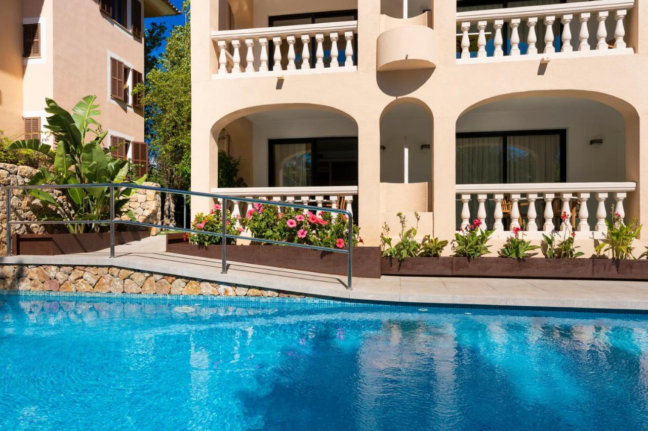Apartamentos S'Olivera Canyamel  Exteriör bild